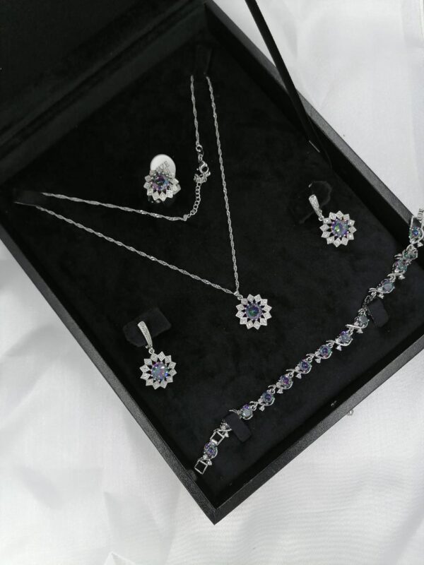 طقم ألوان الطيف